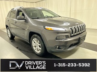 Used 2017 Jeep Cherokee Latitude w/ Cold Weather Group image 1