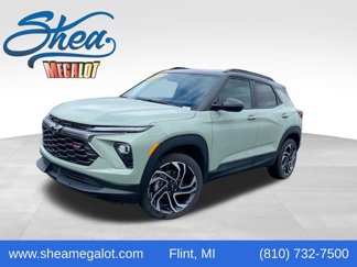 Used 2024 Chevrolet TrailBlazer RS w/ Driver Confidence Package image 1