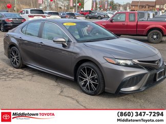 Certified 2022 Toyota Camry SE image 1