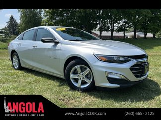 Used 2022 Chevrolet Malibu LS image 1