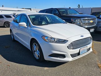 Used 2016 Ford Fusion SE image 1
