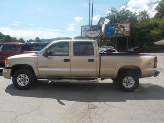 Used 2004 GMC Sierra 2500 SLT w/ Skid Plate Package image 1