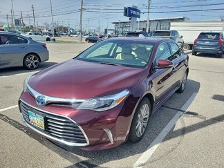 Used 2017 Toyota Avalon Limited image 1