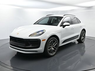 Used 2023 Porsche Macan Turbo image 1