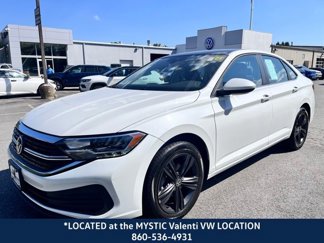 Certified 2023 Volkswagen Jetta SE w/ Panoramic Sunroof Package image 1