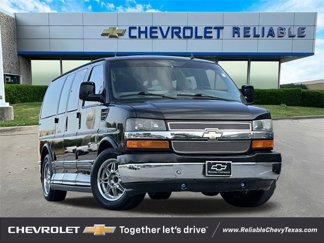 Used 2009 Chevrolet Express 1500 w/ Preferred Equipment Group image 1