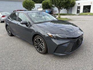 Used 2025 Toyota Camry Hybrid image 1