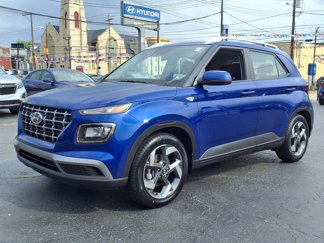 Used 2022 Hyundai Venue SEL image 1