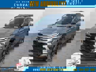 Used 2025 Chevrolet Trax ACTIV w/ Driver Confidence Package image 1