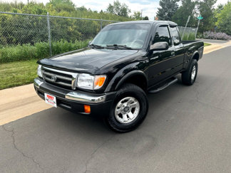 Used 2000 Toyota Tacoma 4x4 Access Cab w/ SR5 Package image 1
