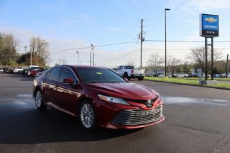 Used 2020 Toyota Camry XLE image 1