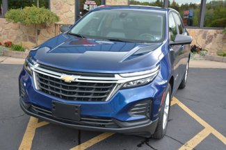 Used 2022 Chevrolet Equinox LS w/ LS Convenience Package image 1