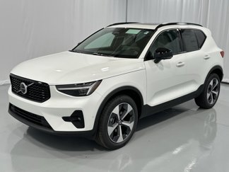 New 2025 Volvo XC40 B5 Plus w/ Protection Package Premier image 1