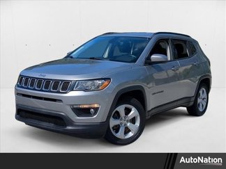 Used 2019 Jeep Compass Latitude image 1