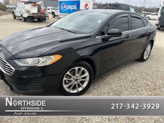 Used 2020 Ford Fusion SE image 1
