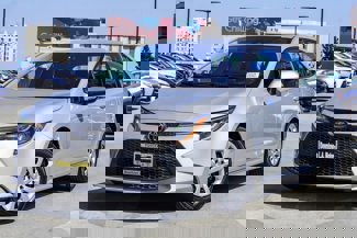 Used 2022 Toyota Corolla LE image 1