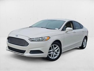 Used 2013 Ford Fusion SE image 1