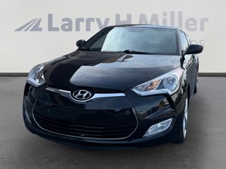 Used 2017 Hyundai Veloster Value Edition image 1