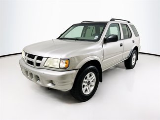 Used 2004 Isuzu Rodeo S image 1
