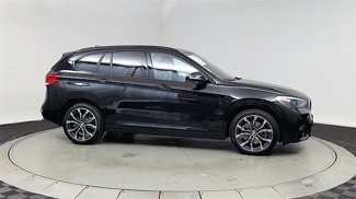 Used 2020 BMW X1 xDrive28i w/ M Sport Package image 1