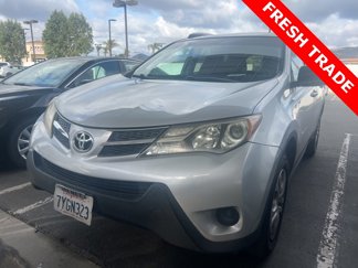 Used 2015 Toyota RAV4 LE image 1