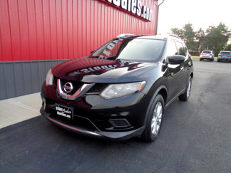 Used 2016 Nissan Rogue SV image 1
