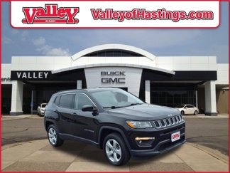Used 2018 Jeep Compass Latitude w/ Cold Weather Group image 1