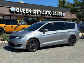 Used 2019 Chrysler Pacifica Touring Plus w/ S Appearance Package image 1