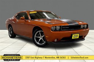 Used 2011 Dodge Challenger image 1