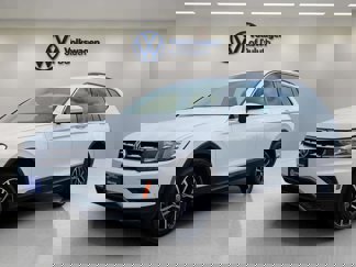 Used 2021 Volkswagen Tiguan SE image 1