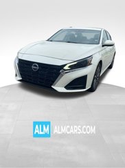 Used 2023 Nissan Altima 2.5 SV image 1