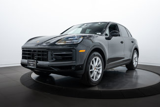 Used 2025 Porsche Cayenne image 1
