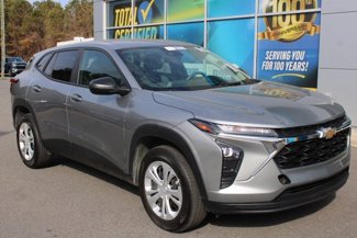 Used 2024 Chevrolet Trax LS w/ Driver Confidence Package image 1