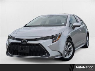 Used 2020 Toyota Corolla XLE image 1