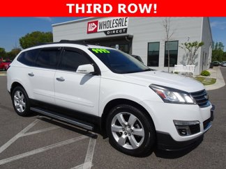 Used 2017 Chevrolet Traverse LT w/ Style and Technology Package image 1