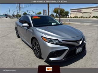 Used 2021 Toyota Camry SE image 1