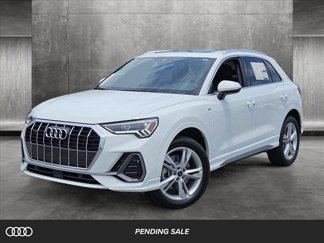Used 2024 Audi Q3 2.0T Premium w/ Convenience Package image 1