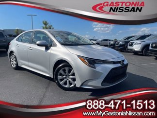 Used 2022 Toyota Corolla LE image 1