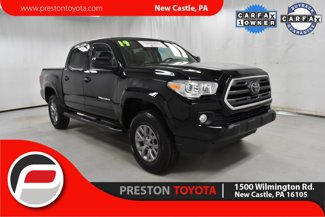 Certified 2019 Toyota Tacoma SR5 image 1