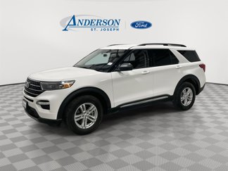 Certified 2022 Ford Explorer XLT w/ Equipment Group 202A image 1