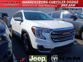 Used 2023 GMC Terrain SLT image 1