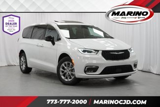 New 2025 Chrysler Pacifica Select image 1