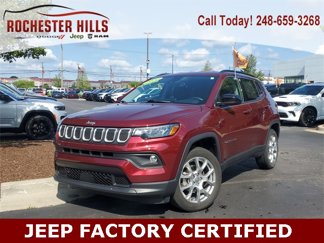 Used 2022 Jeep Compass Latitude image 1