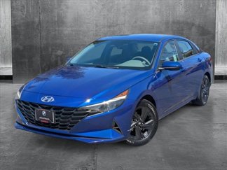 Used 2022 Hyundai Elantra SEL image 1