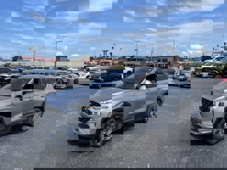 Used 2023 Hyundai Santa Fe SE video 1