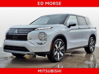 New 2025 Mitsubishi Outlander SE image 1