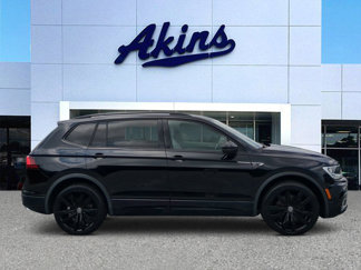 Used 2020 Volkswagen Tiguan SE R-Line image 1