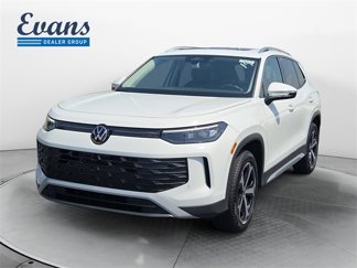 New 2025 Volkswagen Tiguan SE image 1