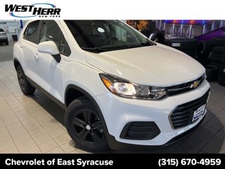 Used 2022 Chevrolet Trax LS w/ Tint and Cruise Package image 1