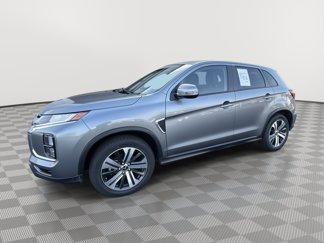 Used 2023 Mitsubishi Outlander Sport SE image 1